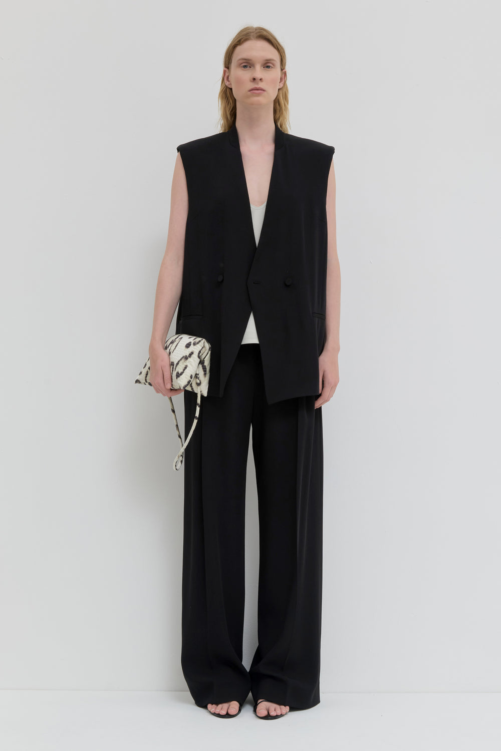 Judrio Sleeveless Blazer