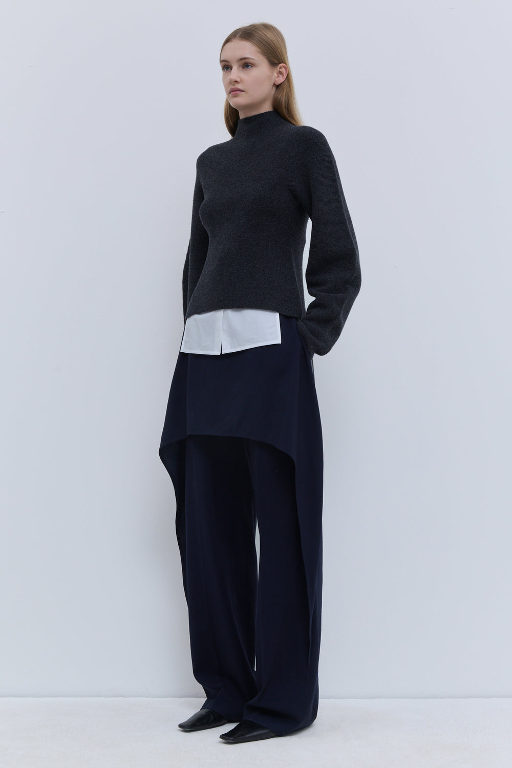 Kadika Round Sleeve Knit