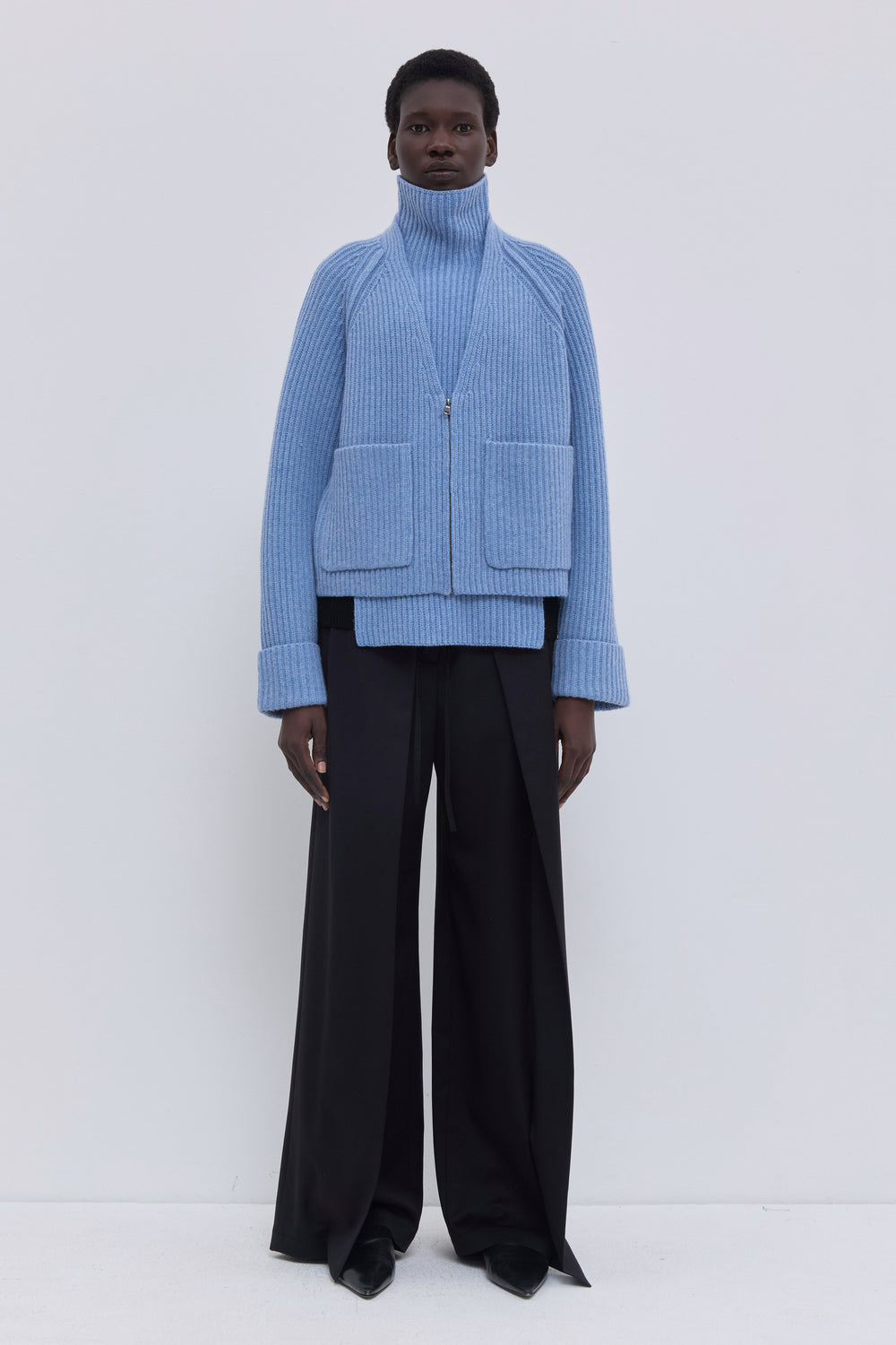 Kavari Ribbed Zip Cardigan