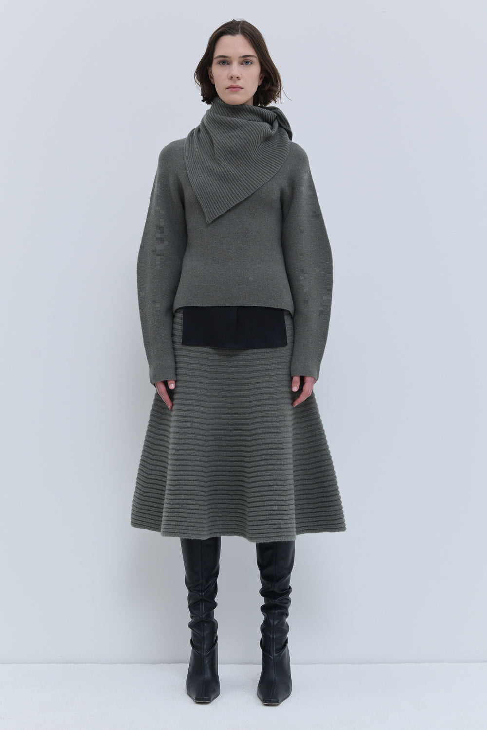 Laurel melange triangle scarf with soft ribbed texture