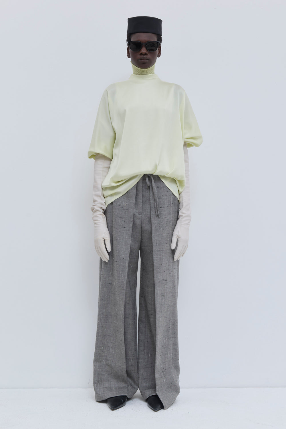 Paire Deep Pleat Wide-Leg Trousers