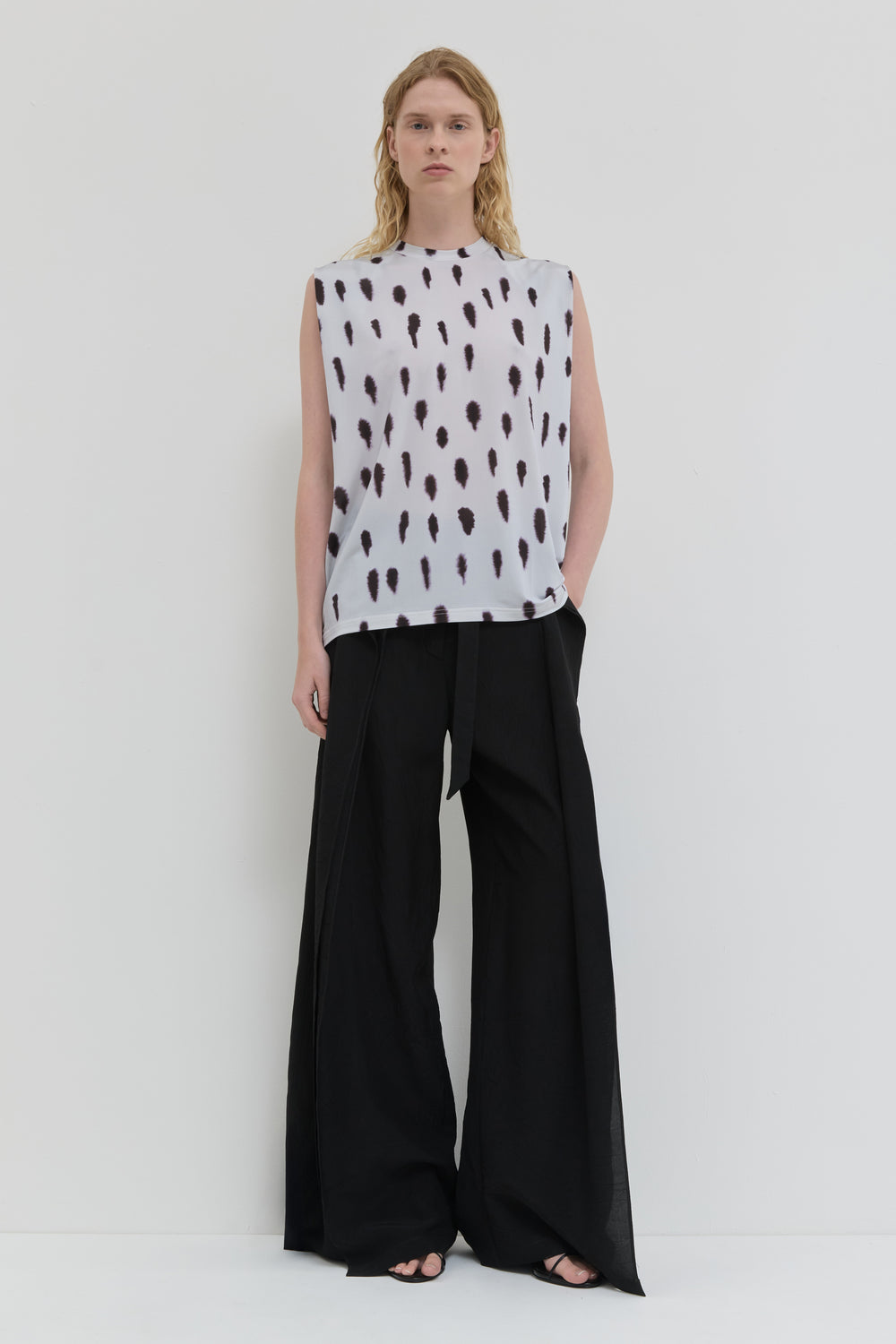 Tabansir Sleeveless Top