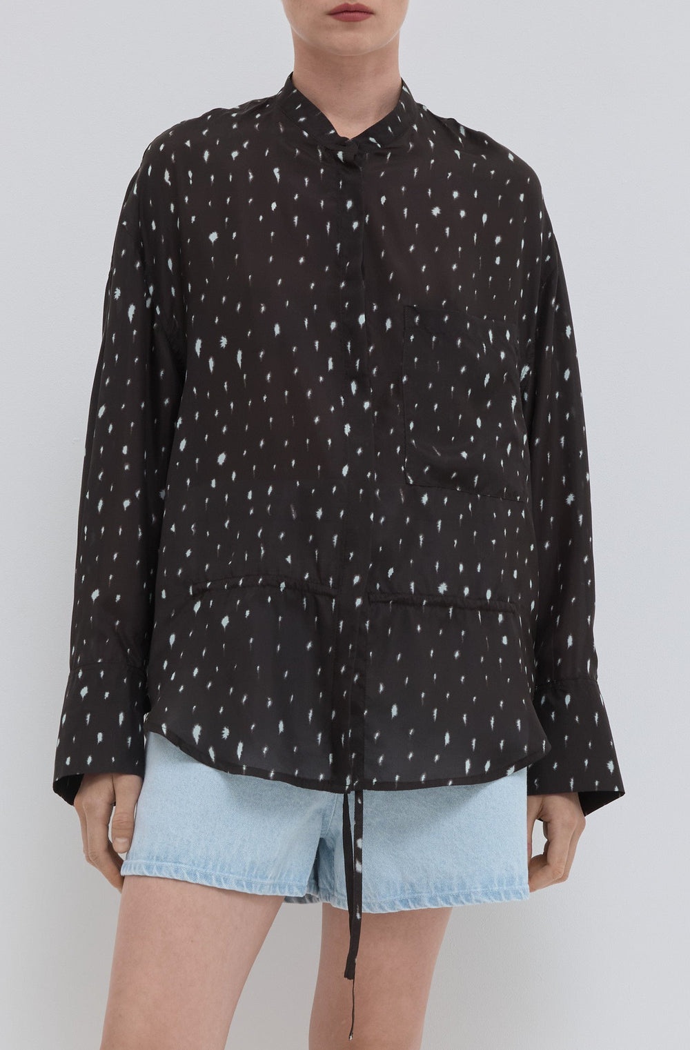 Tubi Loose Shirt