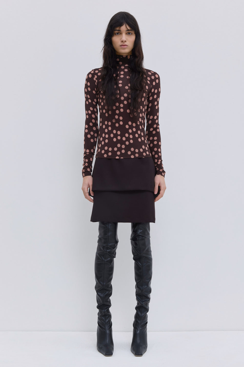 Long-sleeve turtleneck jersey top in Wine Penny print